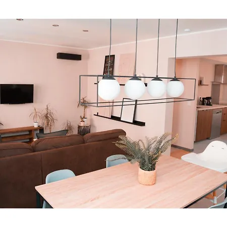 Apartment Centre Le Petit Cathare Refait A Neuf Quillan